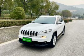 Jeep 自由光 2016款 2.0L 优越版