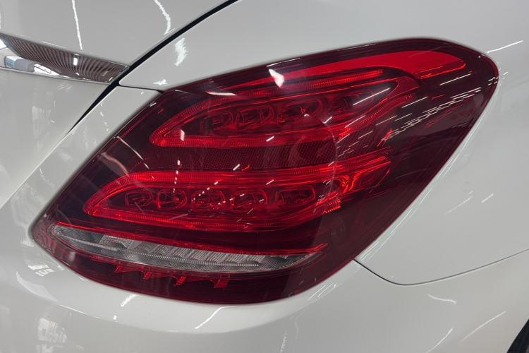 奔驰C级 2016款 C 180 L 运动型车身外观6006