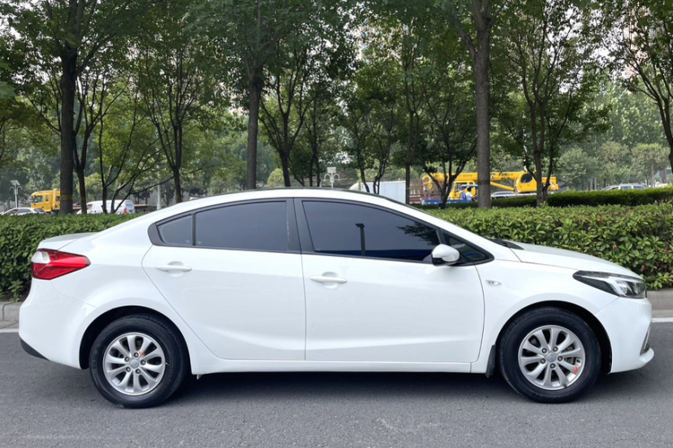 起亚K3 2016款 1.6L 手动GL车身外观6007