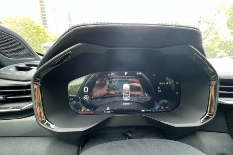 领克01 EM-P 2023款 1.5TD EM-P AM中控内饰15