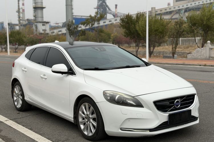 沃尔沃V40 2014款 2.0T 智雅版车身外观6002