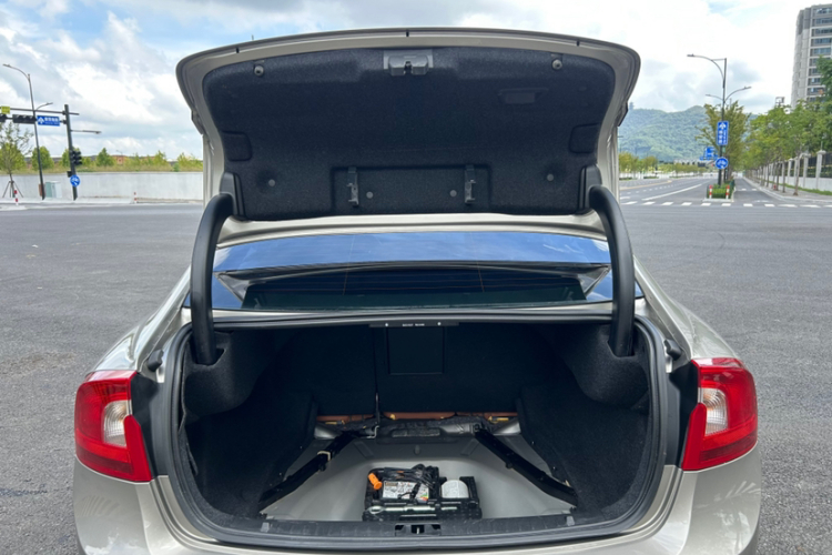 沃尔沃S60 2014款 S60L 2.0T 智远版中控内饰7005