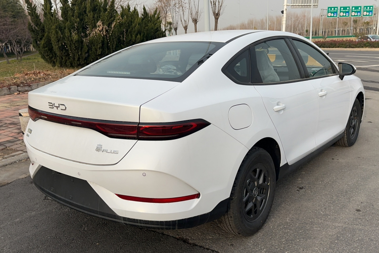 比亚迪 秦PLUS 2025款 DM-i 智驾版 128KM进取型车身外观6003