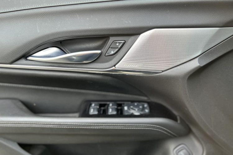 凯迪拉克CT4 2022款 28T 豪华型中控内饰7003