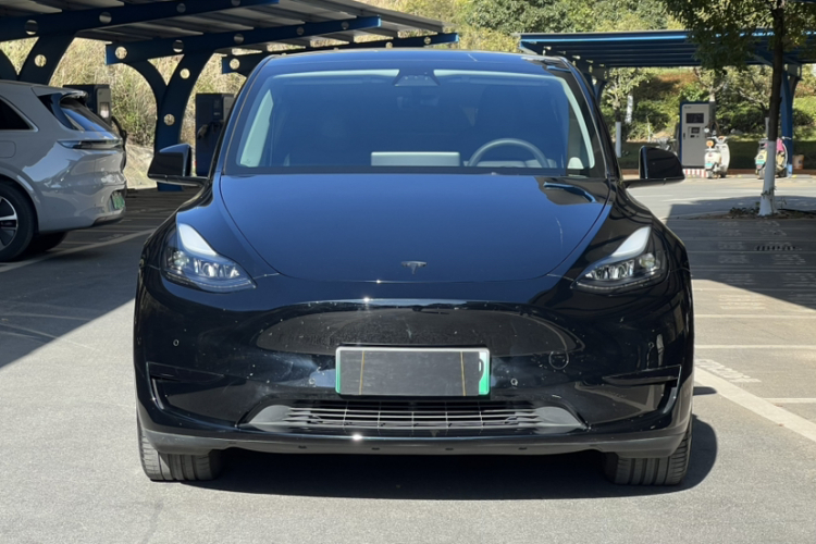 特斯拉 Model Y 2022款 改款 后轮驱动版车身外观6006
