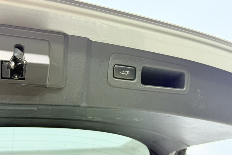 雷克萨斯NX 2016款 200 全驱 锋尚版局部细节9007