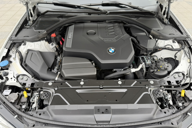 宝马3系 2022款 325i M运动套装局部细节24