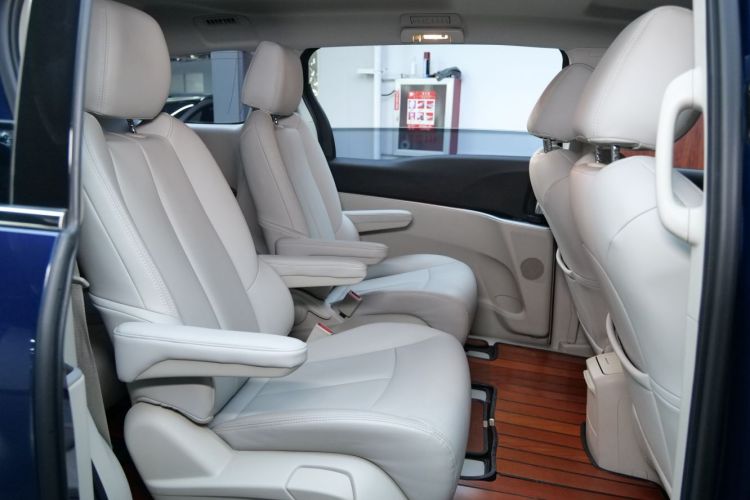 别克GL8 2023款 陆上公务舱 智享型局部细节22