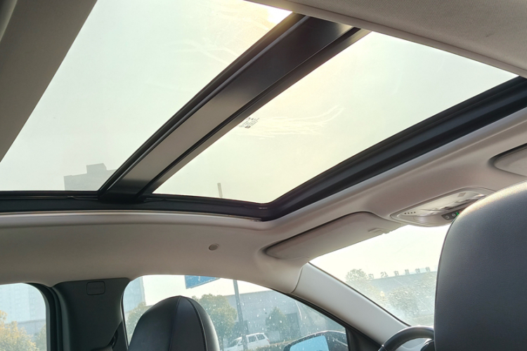 雪佛兰 迈锐宝XL 2019款 535T CVT锐联版中控内饰7006