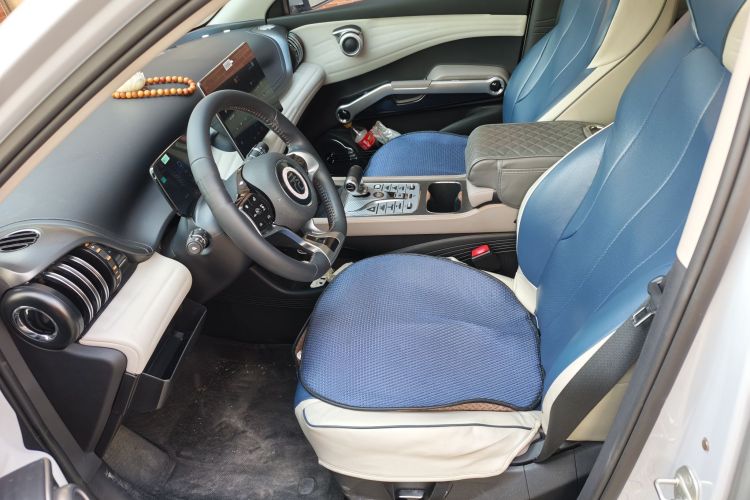 比亚迪 元PLUS 2023款 冠军版 430KM 超越型局部细节41