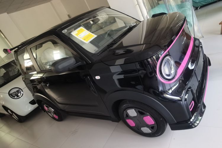 吉利汽车 2025款 210km 熊猫卡丁车身外观6003