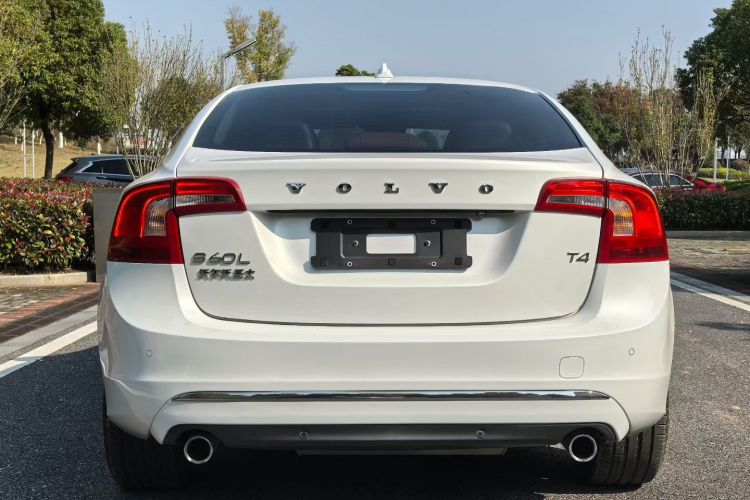 沃尔沃S60 2017款 S60L T4 智远版车身外观6007