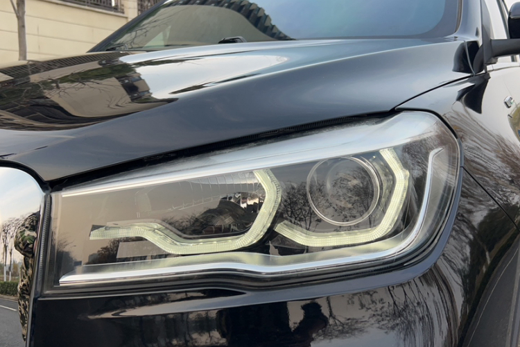 SWM斯威汽车 SWM斯威G05 2022款 PRO 1.5T DCT精英型 7座局部细节36