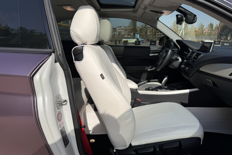 宝马2系(进口) 2015款 218i中控内饰7004