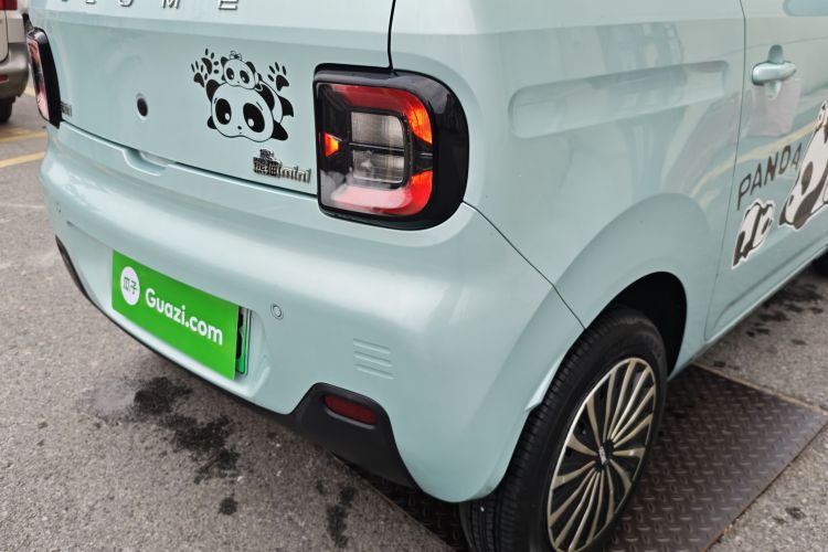 吉利银河 2023款 熊猫mini 200km 灵动熊车身外观6005