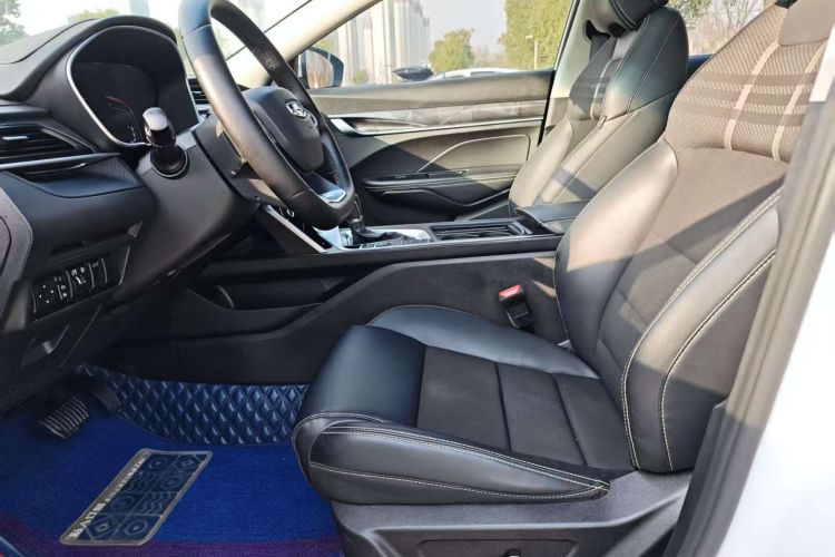 吉利汽车 缤瑞 2021款 1.4T CVT亚运版中控内饰7004