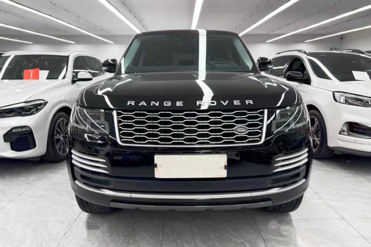 路虎 揽胜 2022款 3.0 L6 360PS 传世版车身外观6003