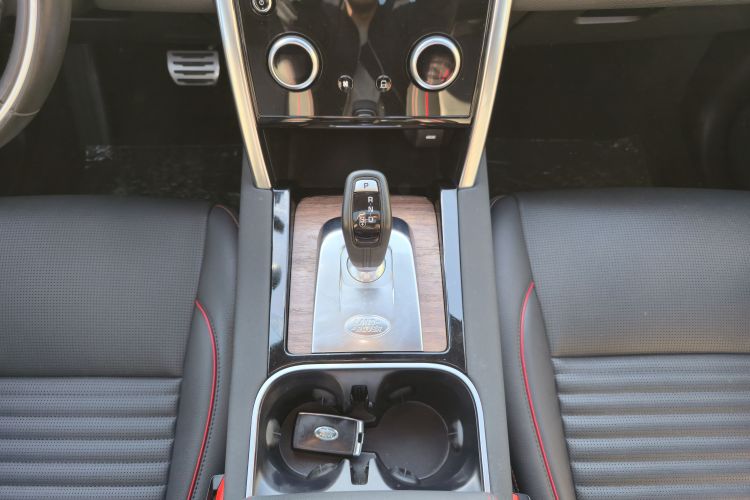 路虎 发现运动版 2020款 249PS R-Dynamic 性能版中控内饰7007