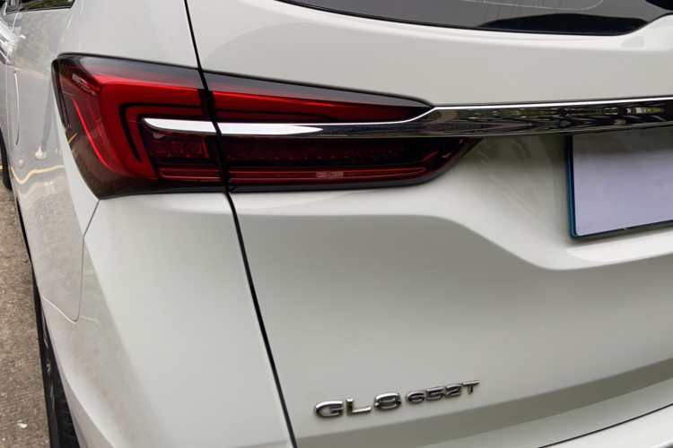 别克GL8 2021款 陆上公务舱 652T 舒适型车身外观6007