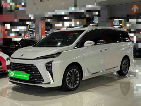 别克GL8 2025款 陆尊 尊享版