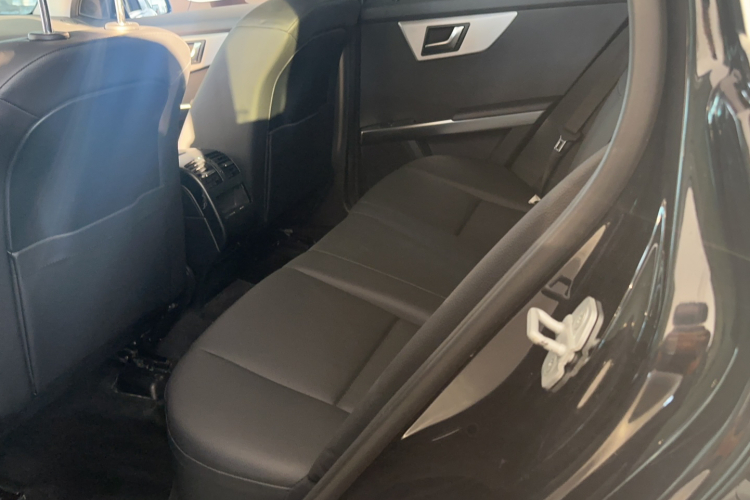 奔驰GLK级 2014款 GLK 260 4MATIC 动感型中控内饰7001