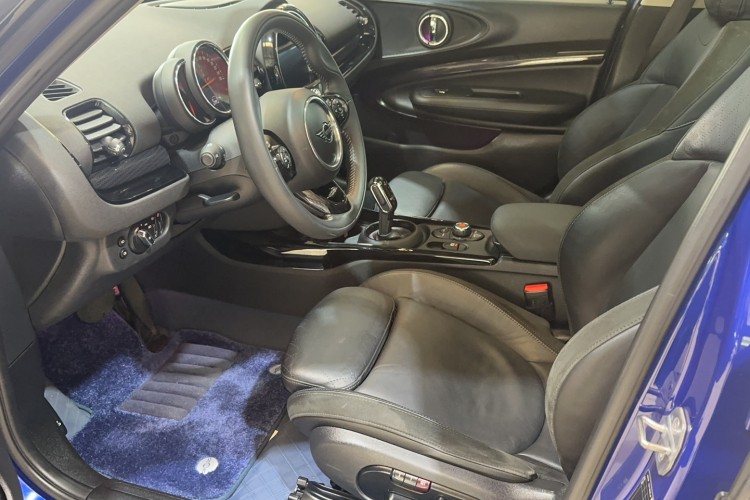MINI Clubman 2019款 2.0T COOPER S中控内饰7001