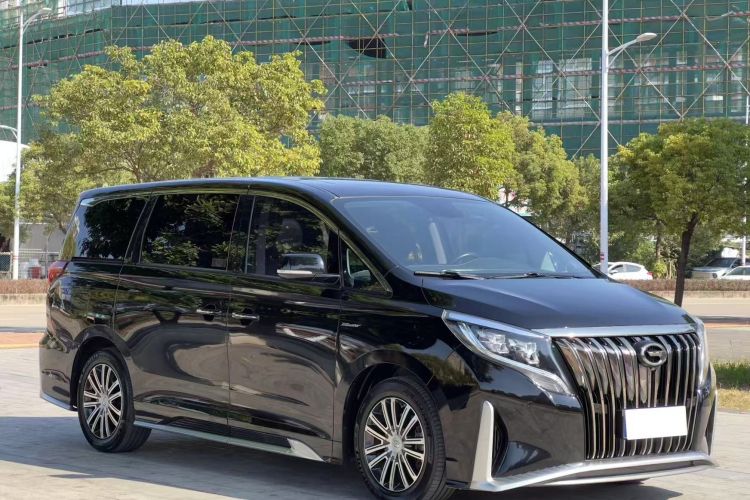 广汽传祺 传祺M8 2021款 大师系列 390T 尊贵版车身外观6002