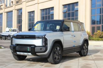 奇瑞 风云X3 PLUS 2025款 401两驱智领版