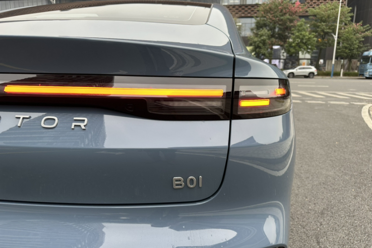 零跑汽车 零跑B01 2025款 650悦享版车身外观6005