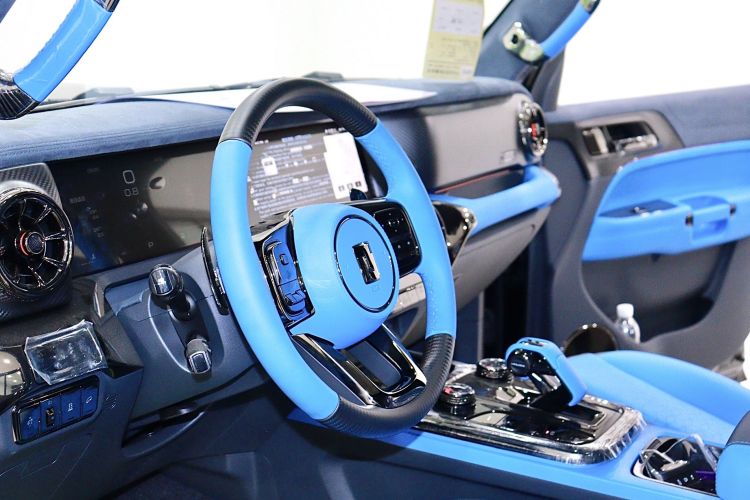 超境汽车 共创坦克300 2023款 2.0T 赛博骑士中控内饰7005