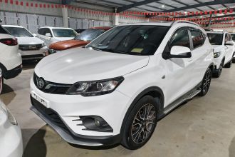 东南DX3 2016款 1.5T CVT尊贵型