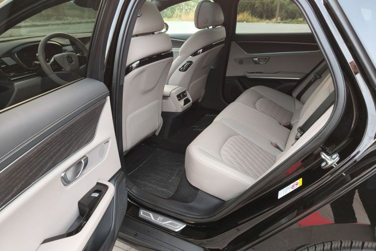 比亚迪 汉 2025款 EV 701KM激光雷达智驾型中控内饰7003