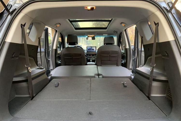 雪佛兰 沃兰多 2018款 Redline 530T 自动纵享版（5+2款） 国V中控内饰7005