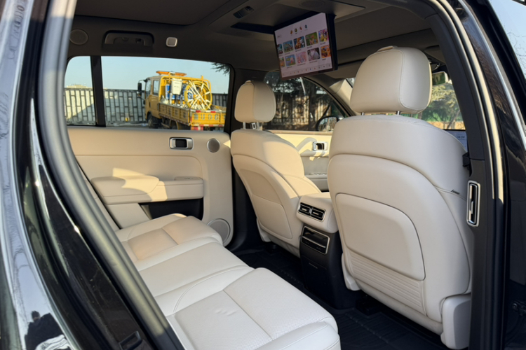 理想汽车 理想L7 2023款 Max车身外观6002