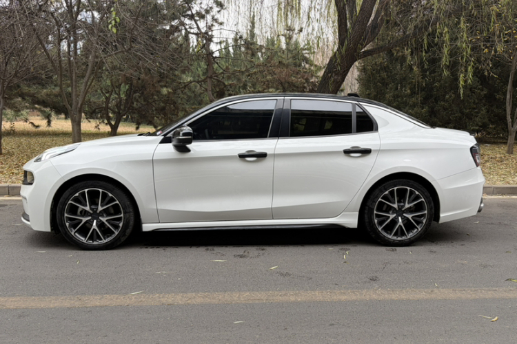 领克03 2021款 1.5TD DCT劲 冠军版车身外观6006