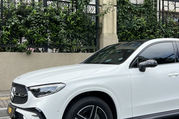 奔驰GLC轿跑 2024款 GLC 260 4MATIC 轿跑SUV车身外观6008