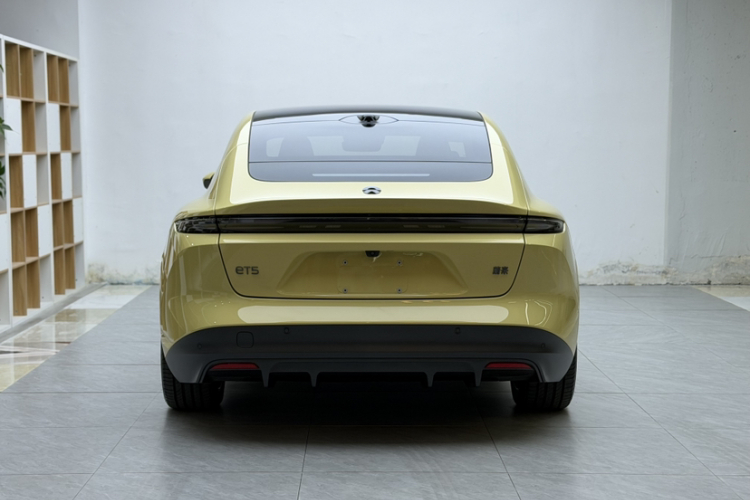 蔚来ET5 2024款 75kWh车身外观6005