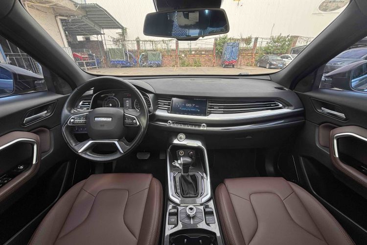 哈弗H6 2017款 蓝标 1.5T 自动两驱智尚型中控内饰7002