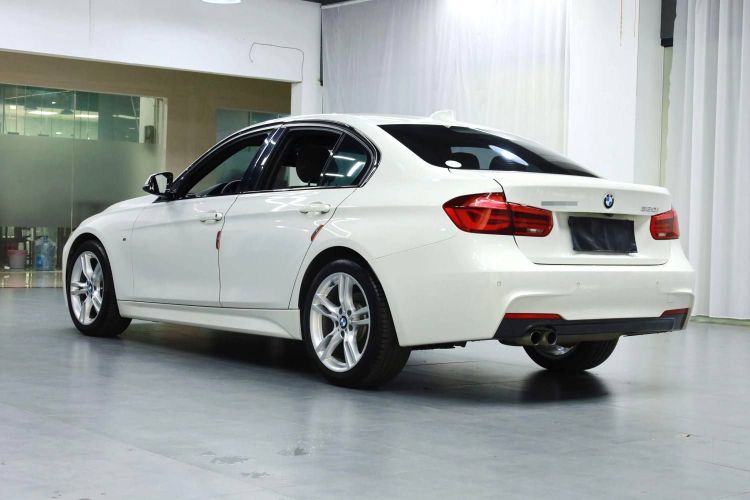 宝马3系 2017款 320i M运动型车身外观6003