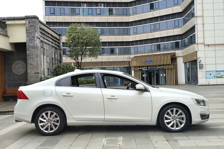 沃尔沃S60(进口) 2014款 T5 智逸版车身外观6004