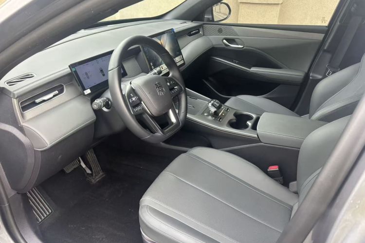 比亚迪 秦PLUS 2025款 EV 智驾版 510KM领先型中控内饰7004