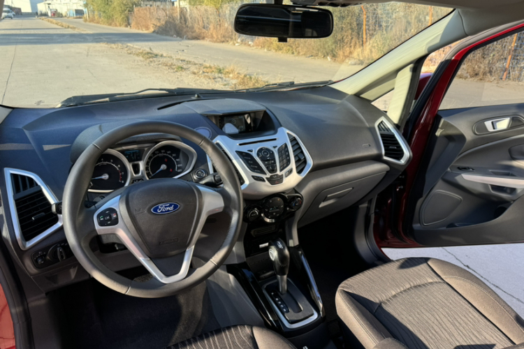 福特 翼搏 2013款 1.5L 自动尊贵型中控内饰7006