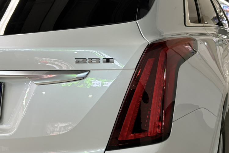 凯迪拉克XT5 2021款 28T 豪华型车身外观6007