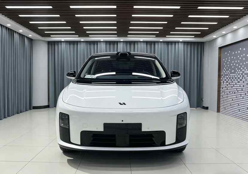 理想汽车 理想i8 2025款 标准版(5)