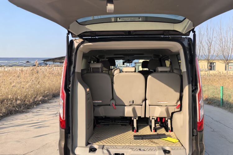 福特 途睿欧 2017款 2.0T 自动精睿版局部细节23