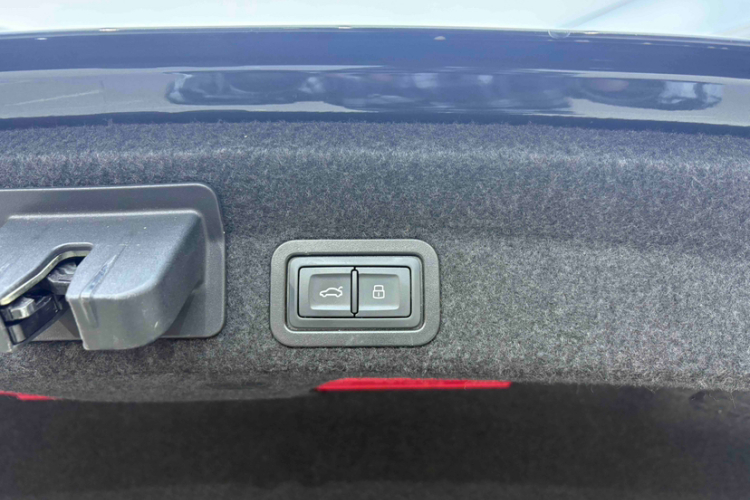 奥迪S6 2020款 S6 2.9T中控内饰7001