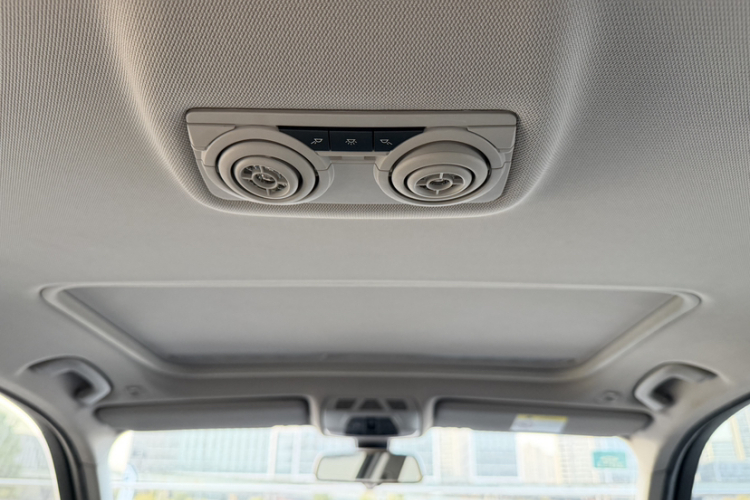 宝马3系 2018款 320Li 时尚型局部细节22