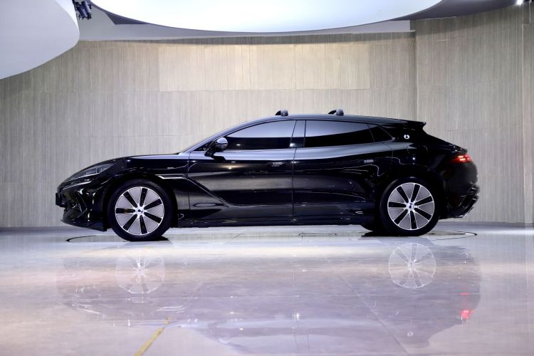 腾势Z9GT 2024款 1100四驱Max首发版车身外观6008