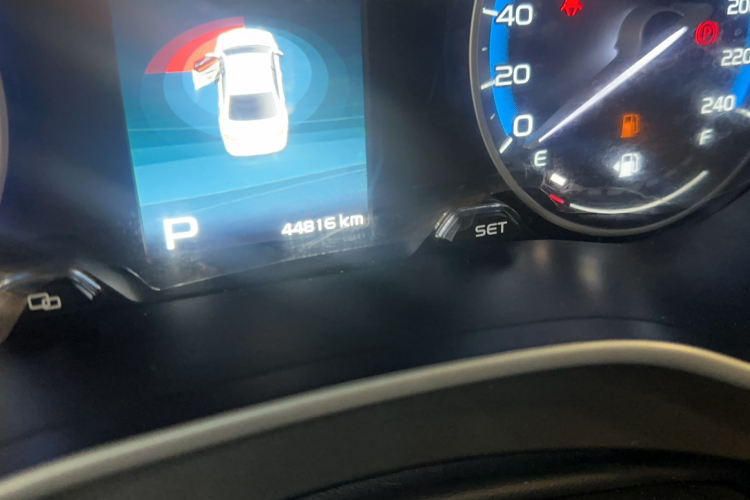 吉利汽车 帝豪 2018款 1.5L CVT豪华型中控内饰15