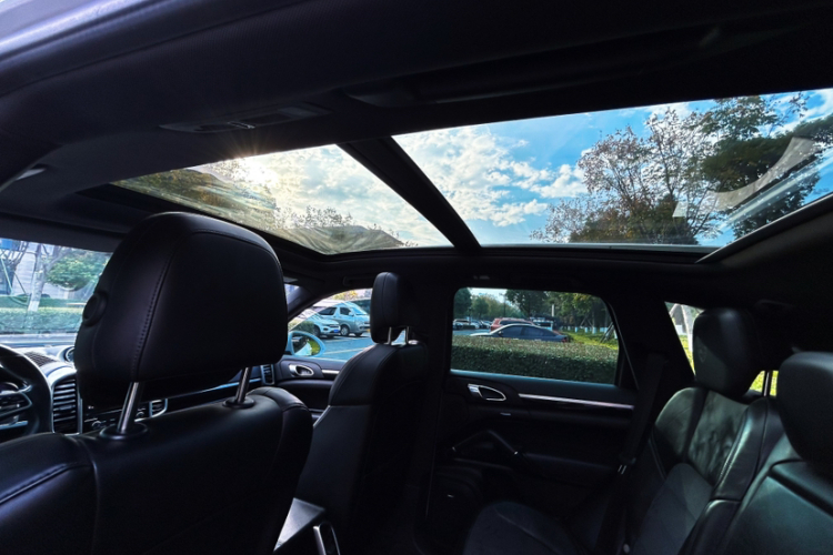 保时捷 2016款 Cayenne Platinum Edition 3.0T局部细节22